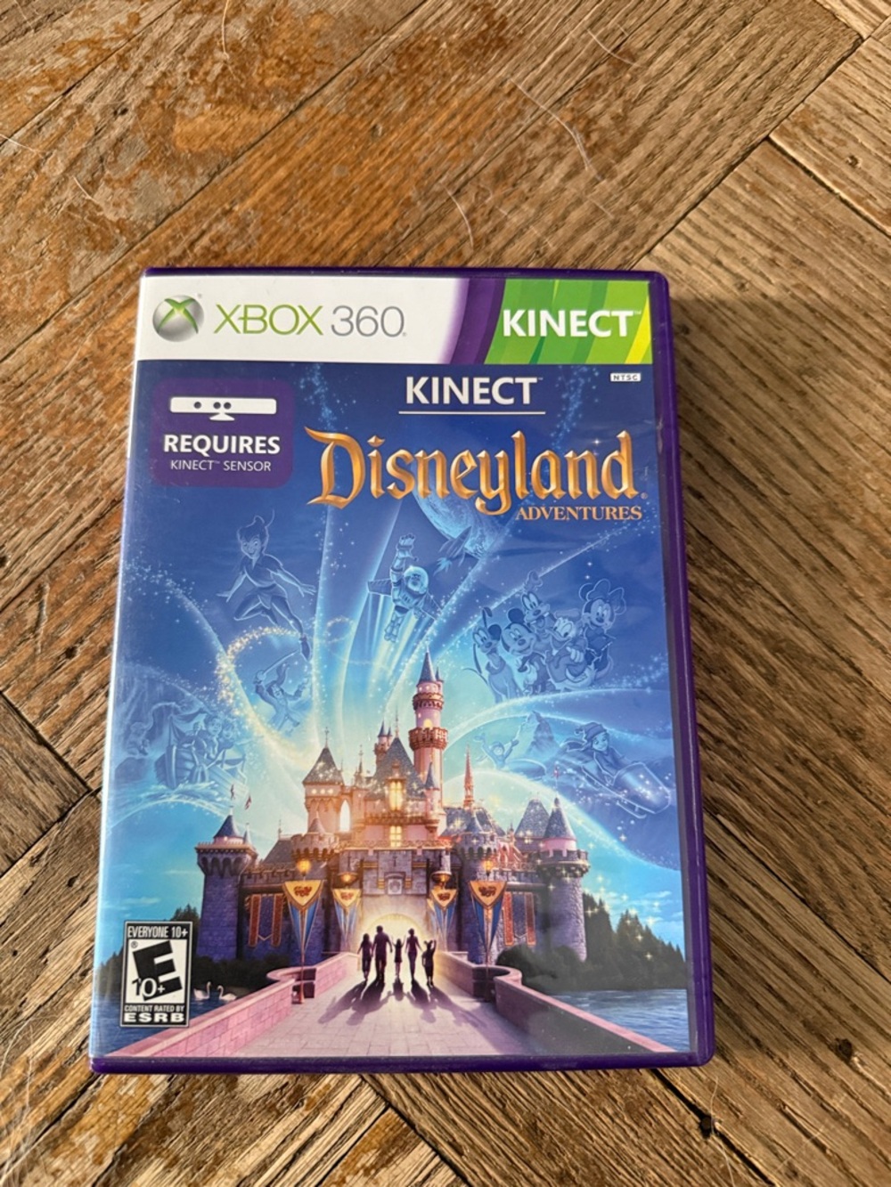 Xbox 360 Kinect Disneyland Adventures - Purple Case